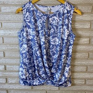 Wrapper Blue and White Floral Blouse‎